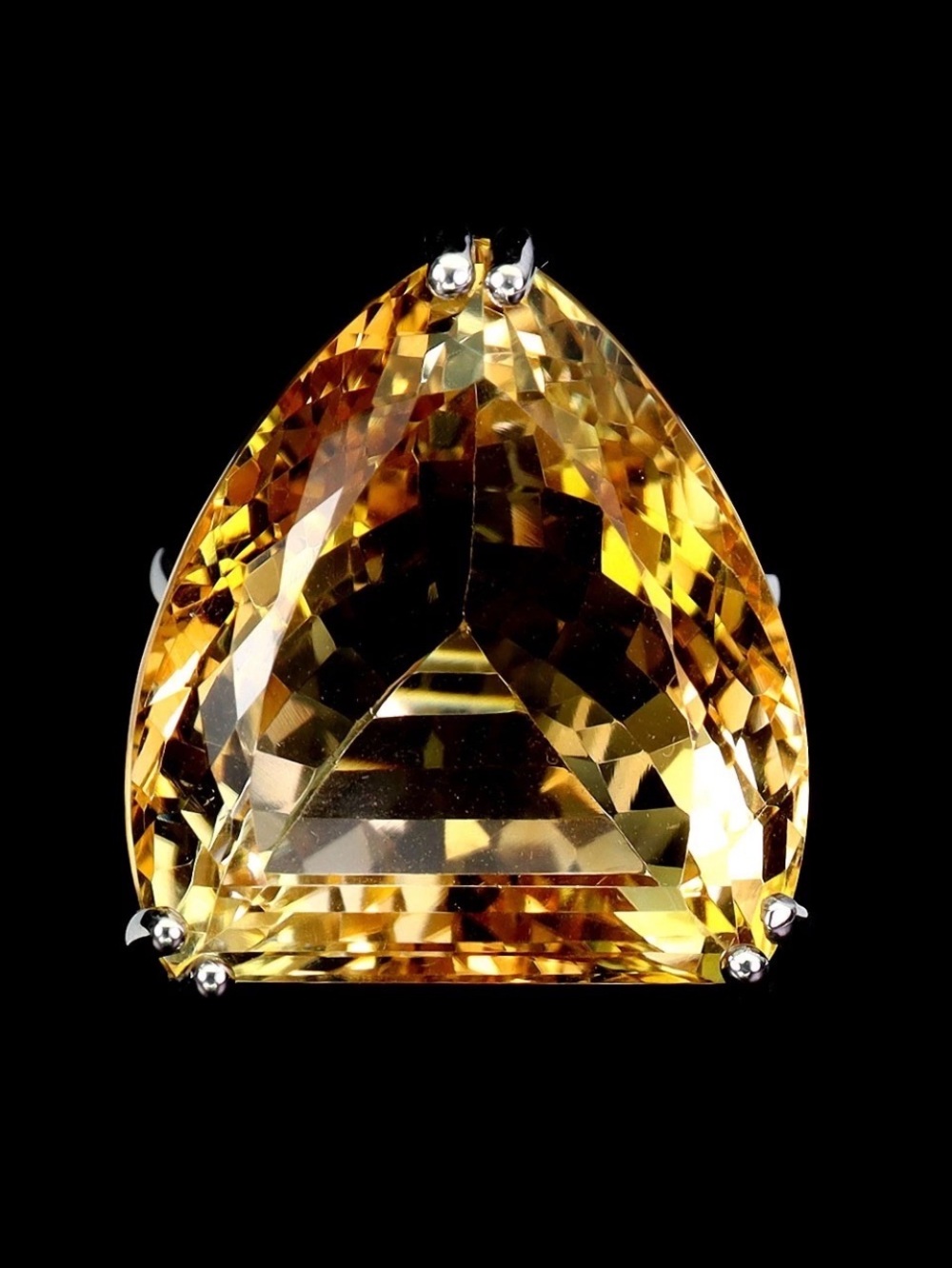 Triliant Cut Genuine Citrine Ring
SEE VIDEO WOW